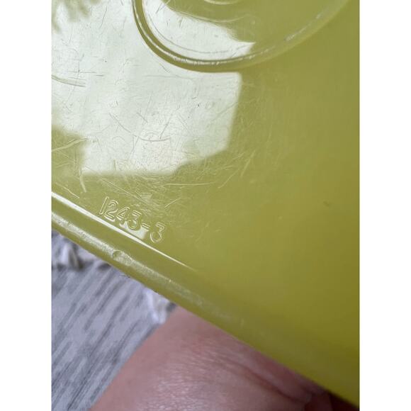 Vintage Lemon Yellow Tupperware Rectangular Container #1243-3 With Lid #1244-6 - Picture 5 of 14